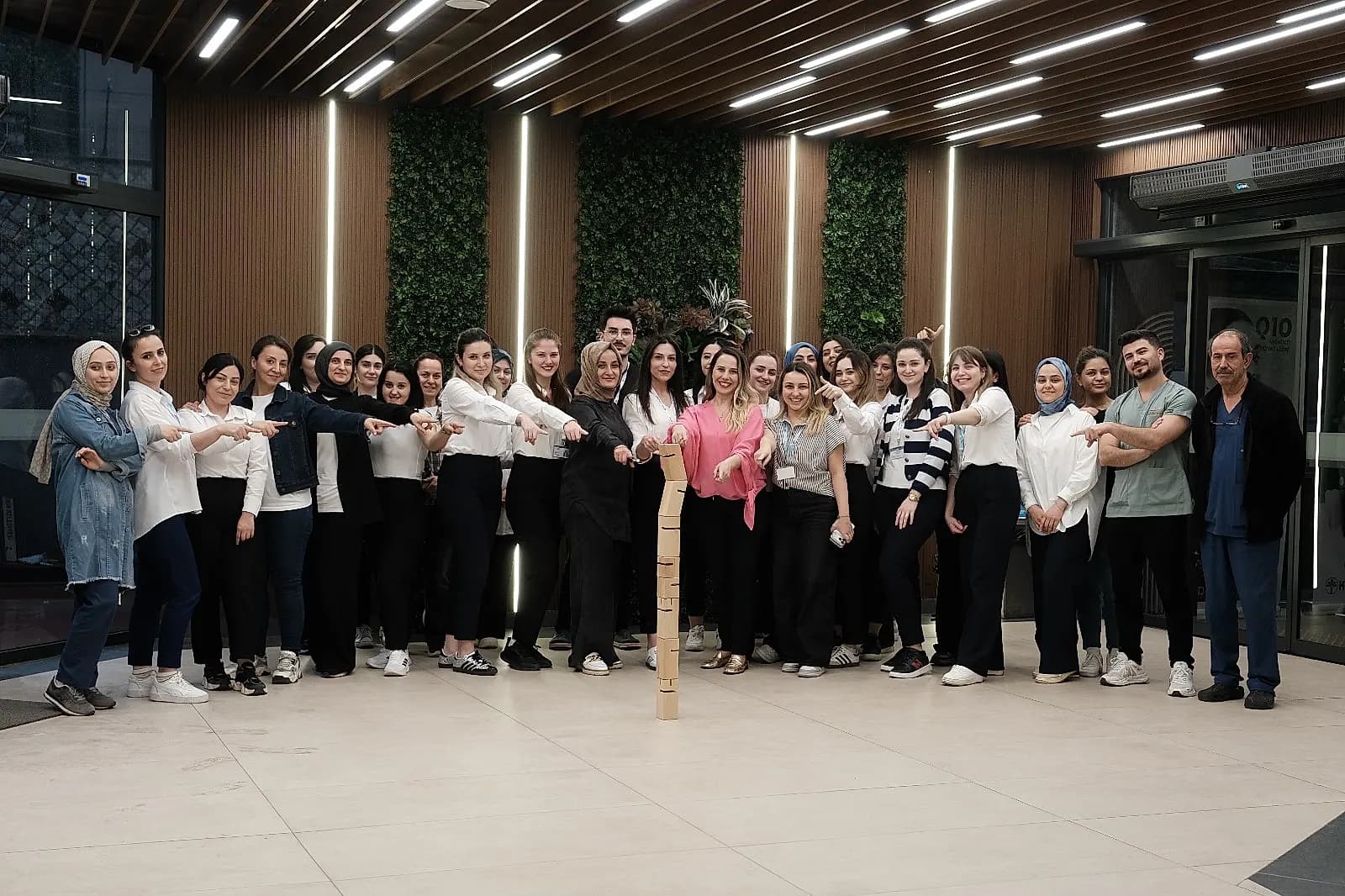 "Etkili İletişim ve Takım Olmak"